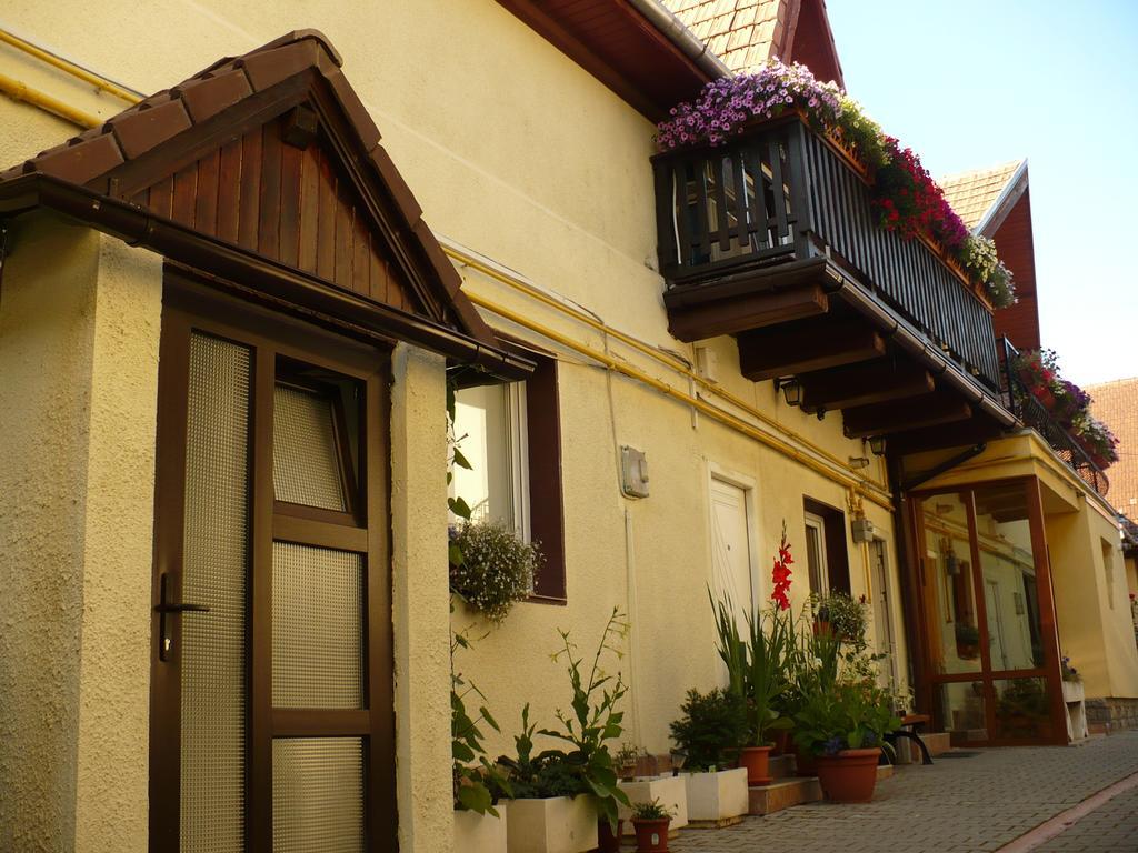Rami House Central Double Rooms Braşov Buitenkant foto