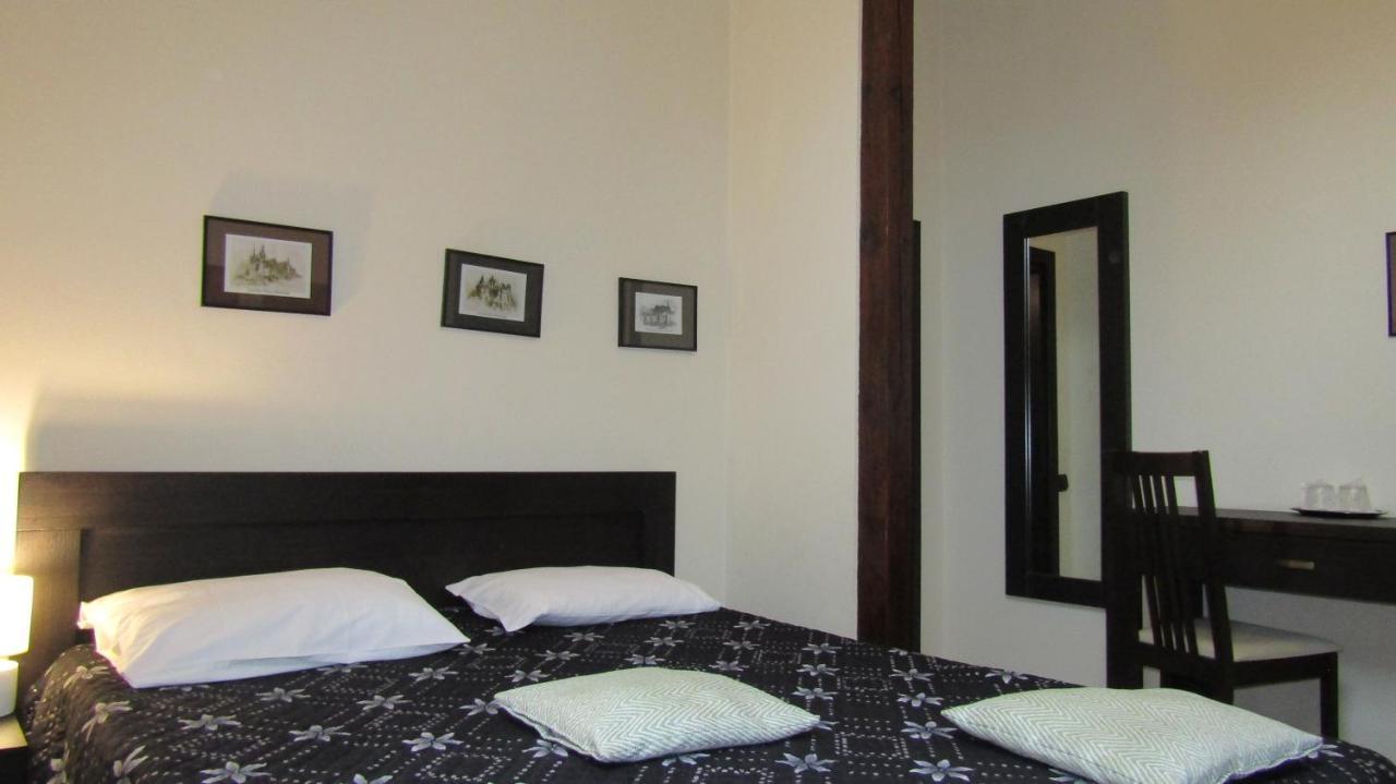Rami House Central Double Rooms Braşov Buitenkant foto