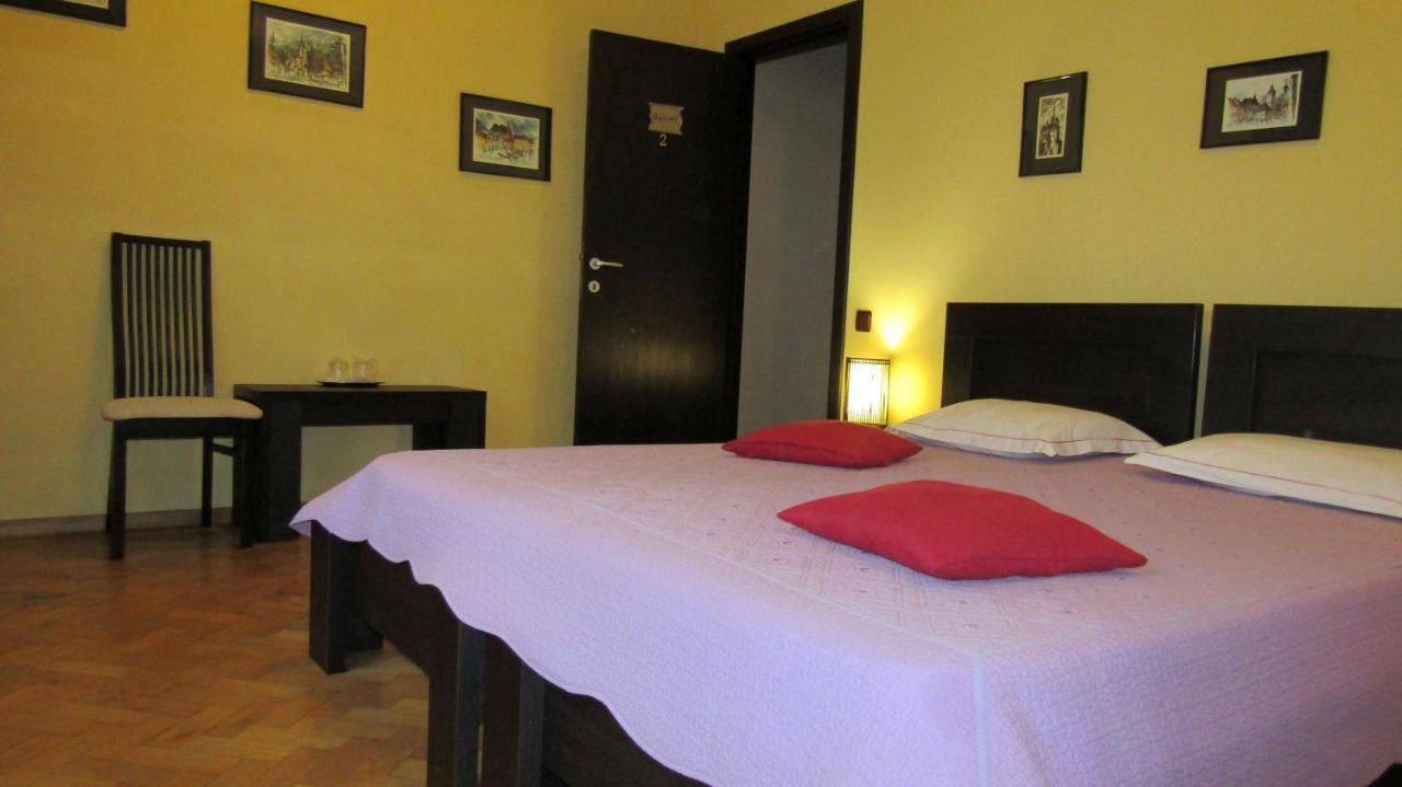 Rami House Central Double Rooms Braşov Buitenkant foto