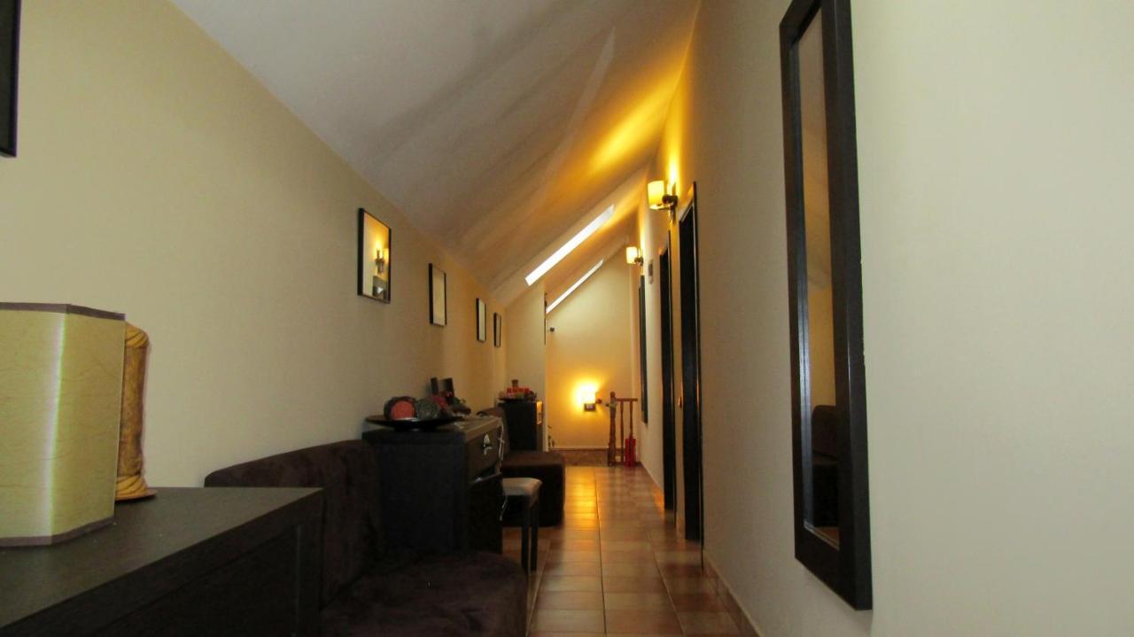 Rami House Central Double Rooms Braşov Buitenkant foto