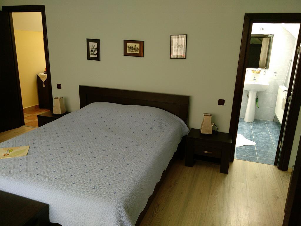 Rami House Central Double Rooms Braşov Kamer foto