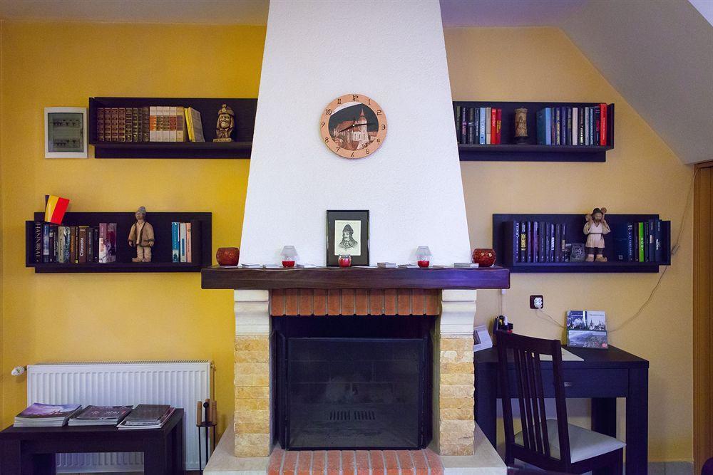 Rami House Central Double Rooms Braşov Buitenkant foto