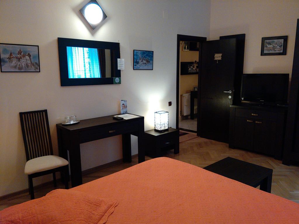 Rami House Central Double Rooms Braşov Kamer foto