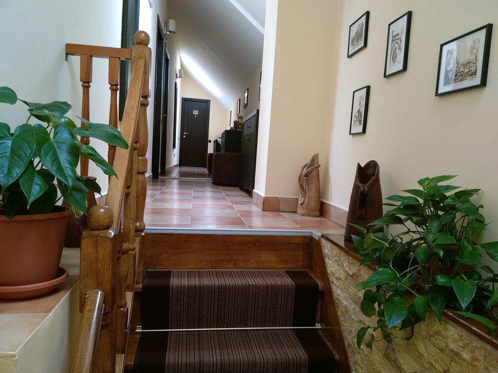 Rami House Central Double Rooms Braşov Buitenkant foto